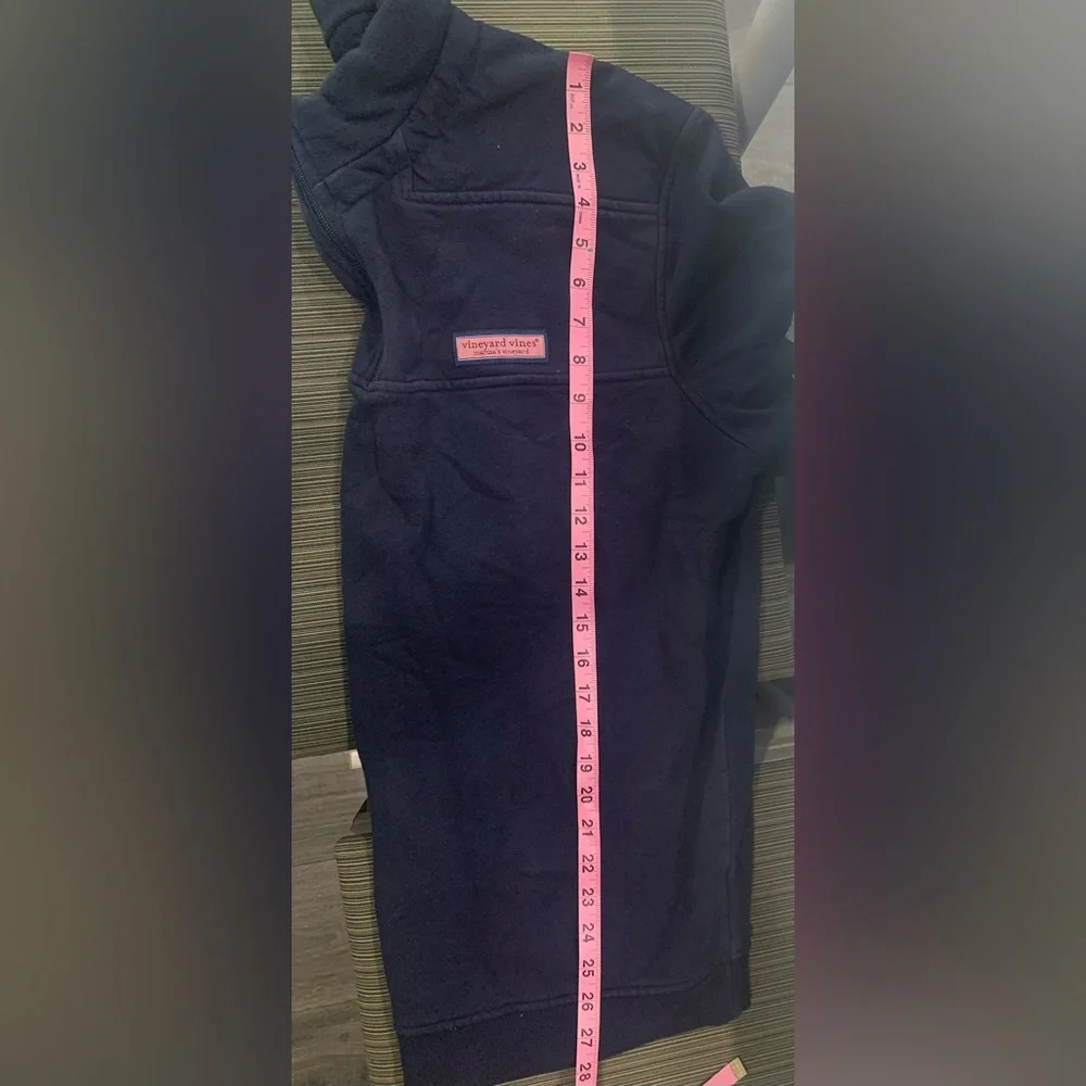 Vineyard Vines stylish navy